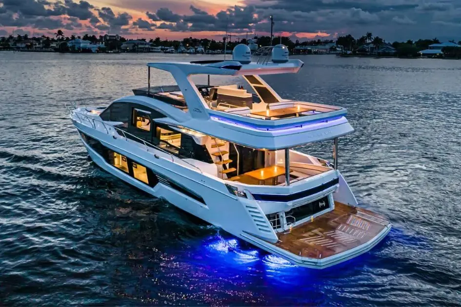 2027 Galeon 680 Fly, photo 3