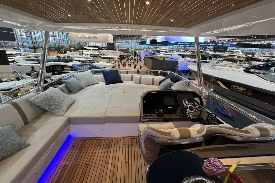 2027 Galeon 640 Fly, photo 10