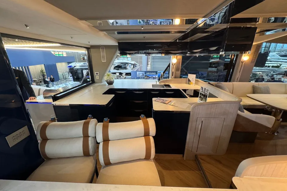 2027 Galeon 640 Fly, photo 3