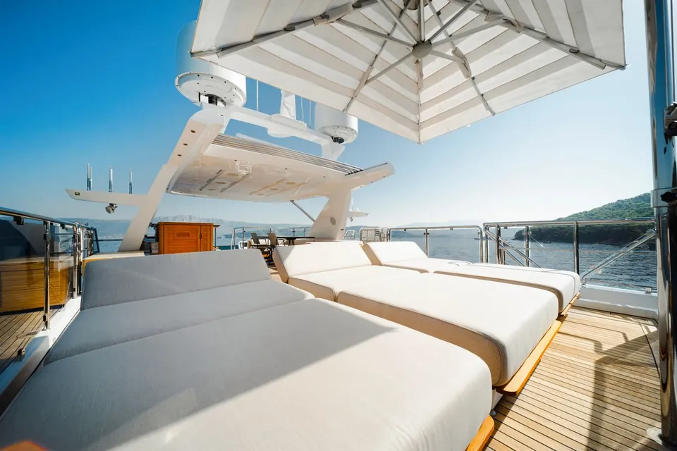 Afina, 2017 Benetti Tradition Supreme 108, photo 12
