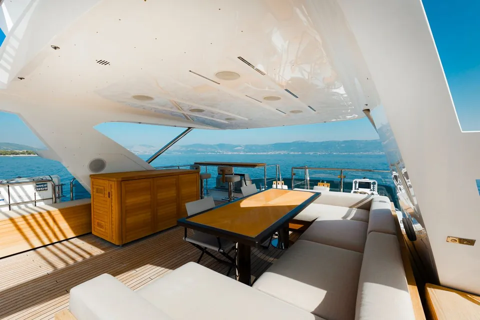 Afina, 2017 Benetti Tradition Supreme 108, photo 17