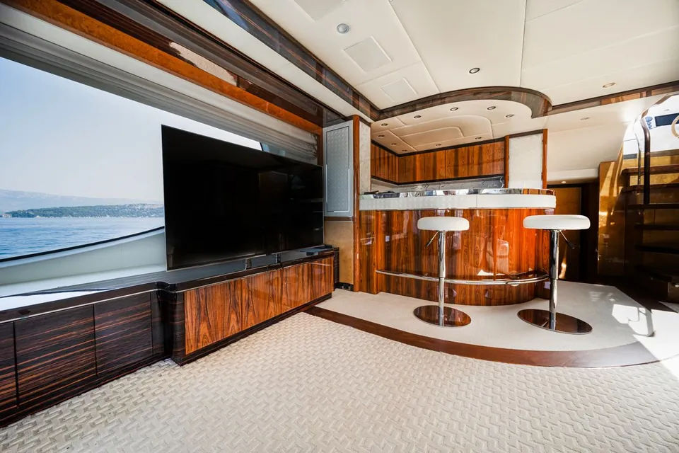 Afina, 2017 Benetti Tradition Supreme 108, photo 18