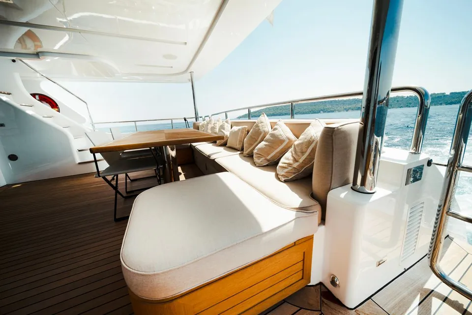 Afina, 2017 Benetti Tradition Supreme 108, photo 24