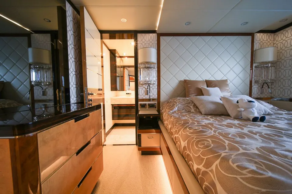 Afina, 2017 Benetti Tradition Supreme 108, photo 29