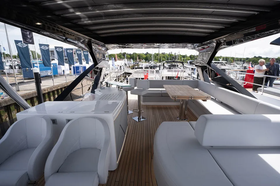 Naama, 2024 Sunseeker 76 Yacht, photo 7