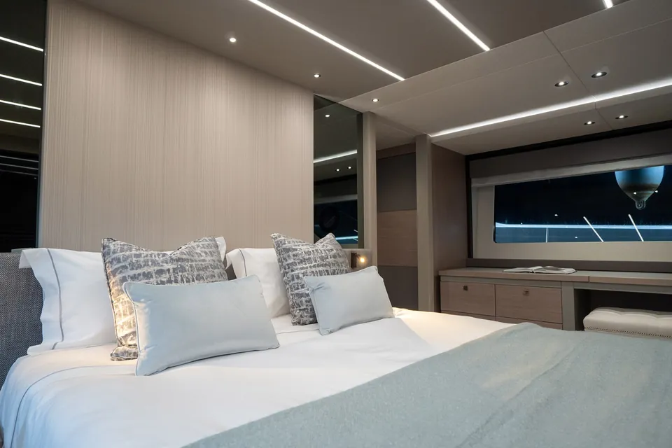 Naama, 2024 Sunseeker 76 Yacht, photo 20