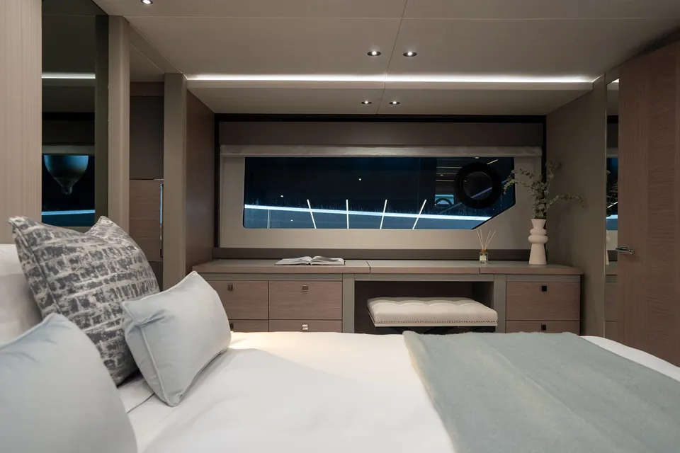 Naama, 2024 Sunseeker 76 Yacht, photo 23