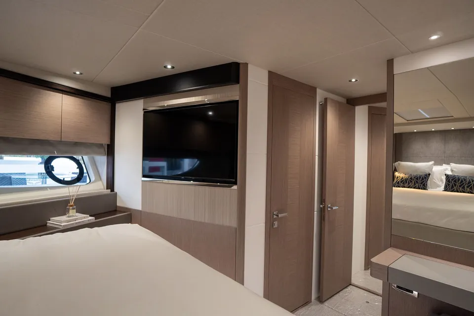 Naama, 2024 Sunseeker 76 Yacht, photo 26