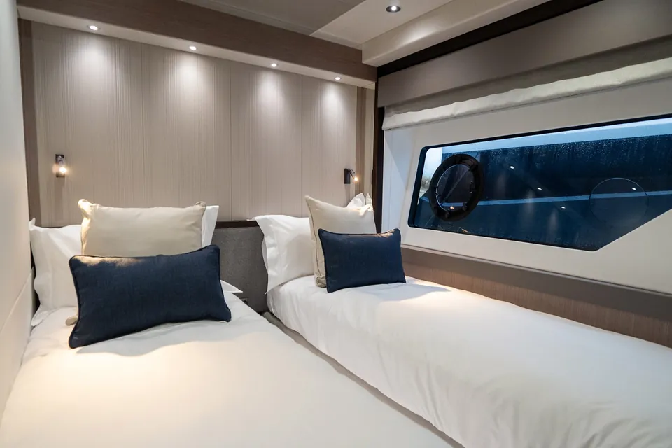 Naama, 2024 Sunseeker 76 Yacht, photo 28