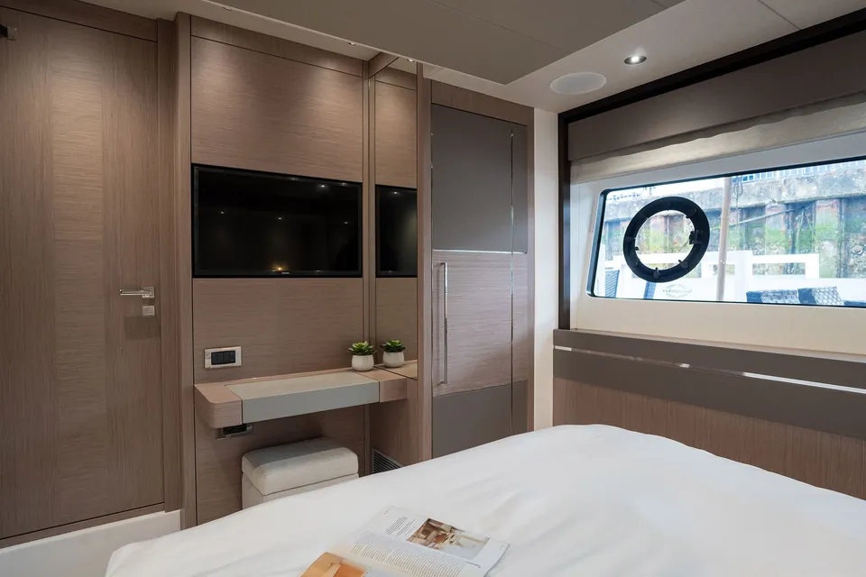 Naama, 2024 Sunseeker 76 Yacht, photo 31