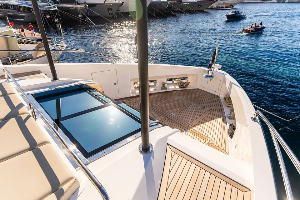 Family Spirit, 2023 Sunseeker 100 Yacht, photo 21