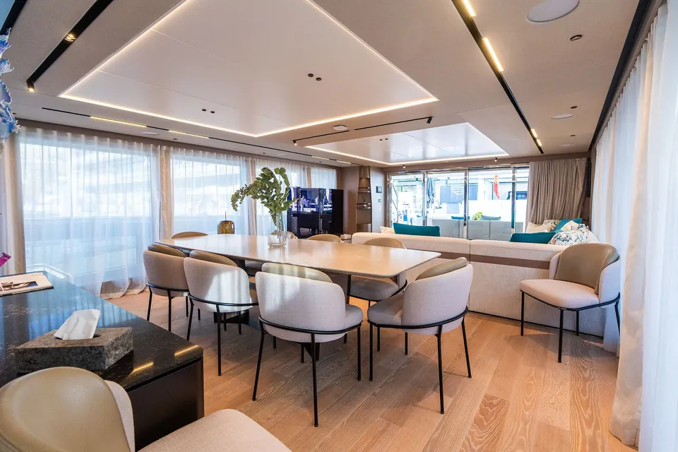 Family Spirit, 2023 Sunseeker 100 Yacht, photo 32