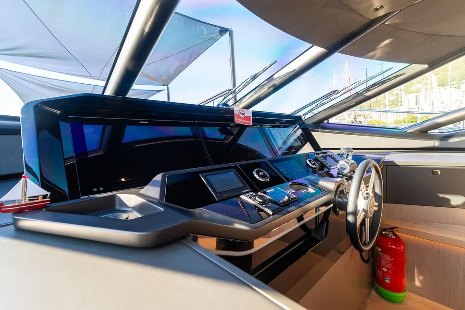 Family Spirit, 2023 Sunseeker 100 Yacht, photo 37
