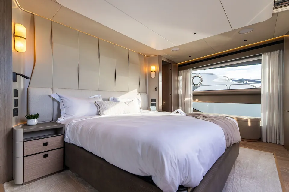Family Spirit, 2023 Sunseeker 100 Yacht, photo 41