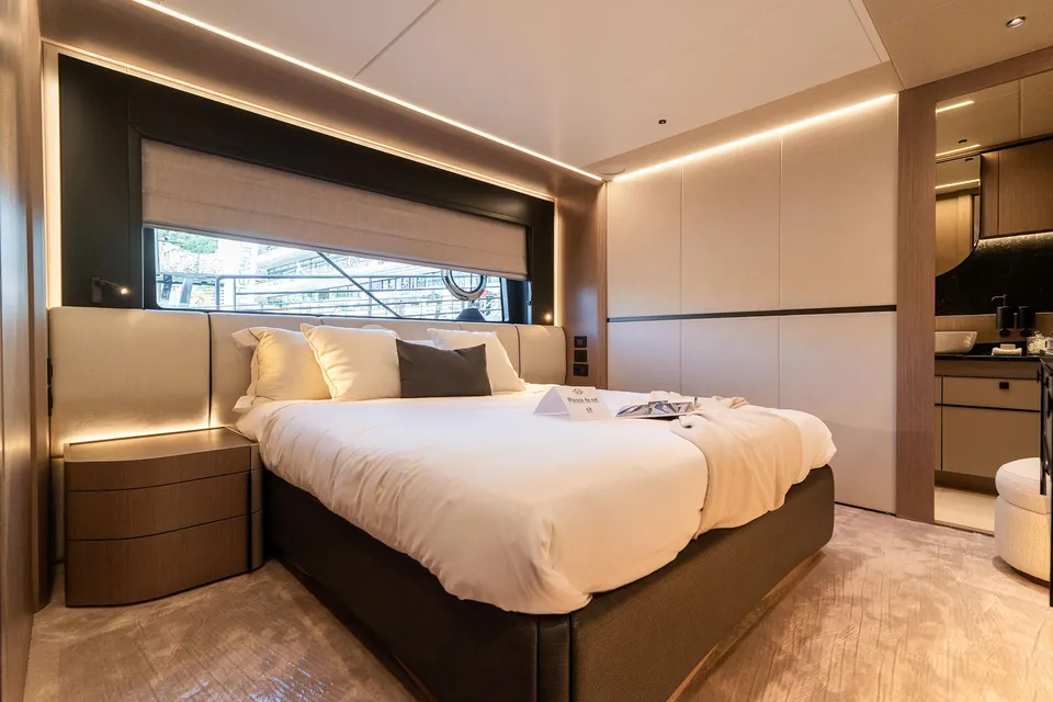 Family Spirit, 2023 Sunseeker 100 Yacht, photo 44