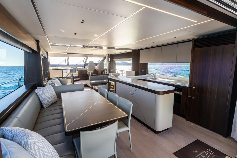 Bella Gee, 2023 Sunseeker 76 Yacht, photo 20