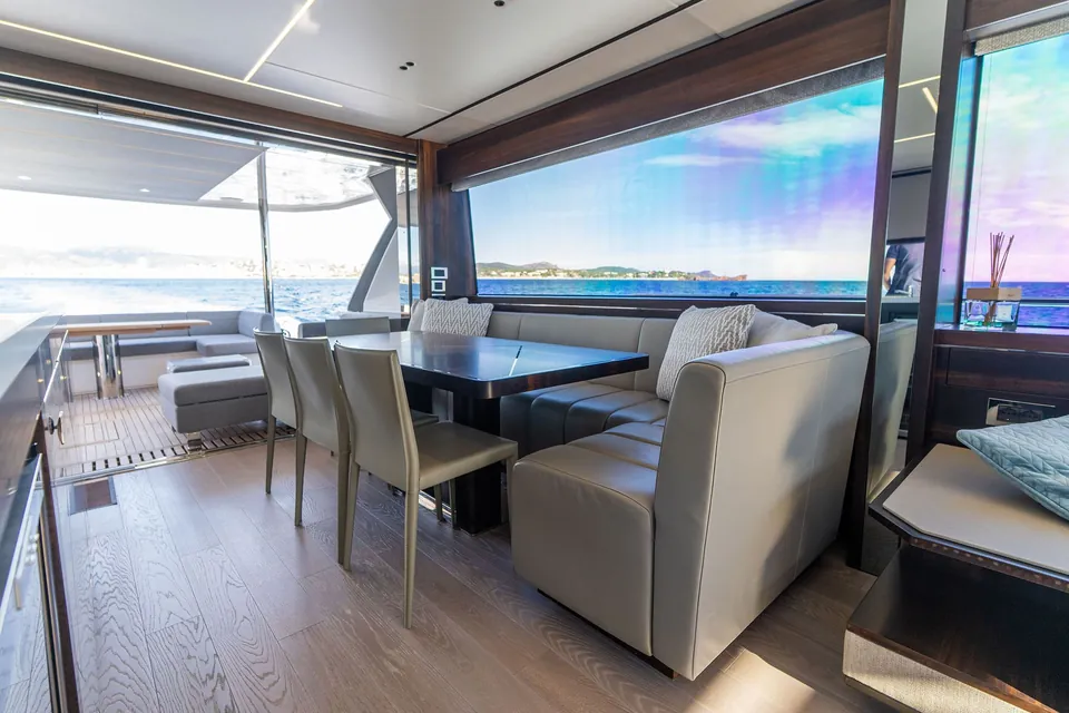 Bella Gee, 2023 Sunseeker 76 Yacht, photo 23