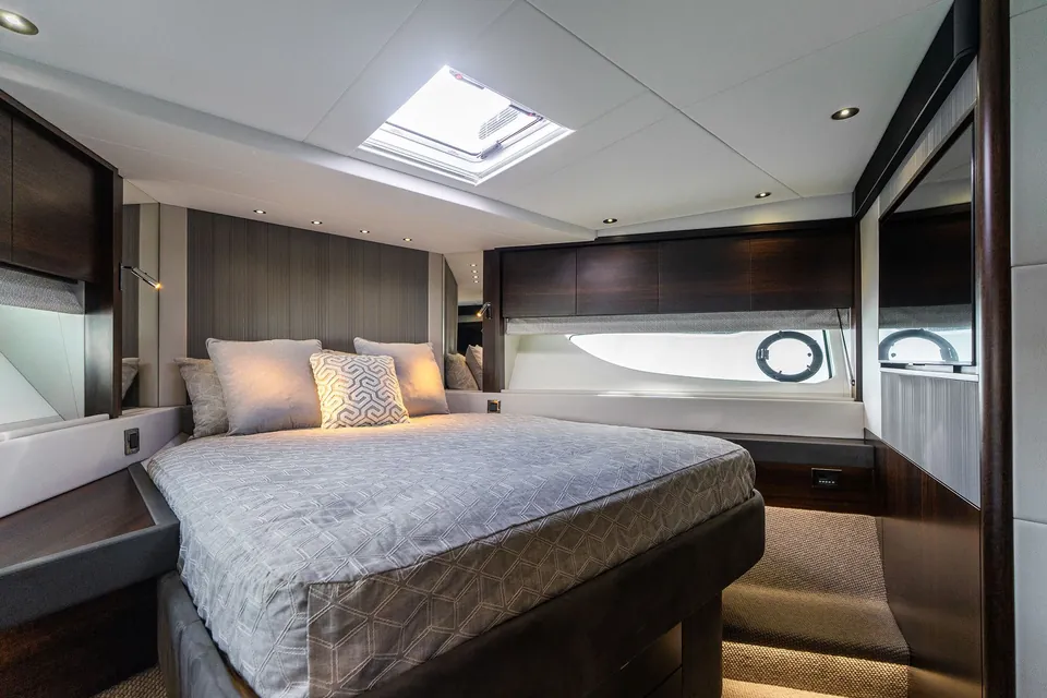 Bella Gee, 2023 Sunseeker 76 Yacht, photo 37