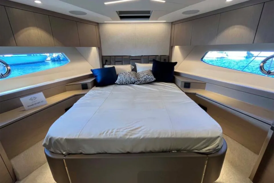 Macesan, 2023 Sunseeker Manhattan 68 (Mk1), photo 5