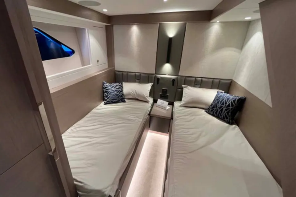 Macesan, 2023 Sunseeker Manhattan 68 (Mk1), photo 14