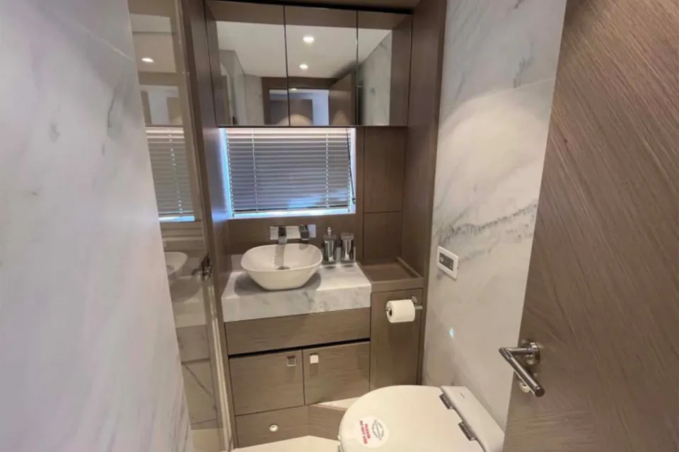 Macesan, 2023 Sunseeker Manhattan 68 (Mk1), photo 16