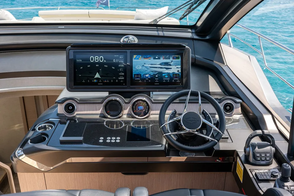 Aqua, 2023 Sunseeker Predator 65, photo 15