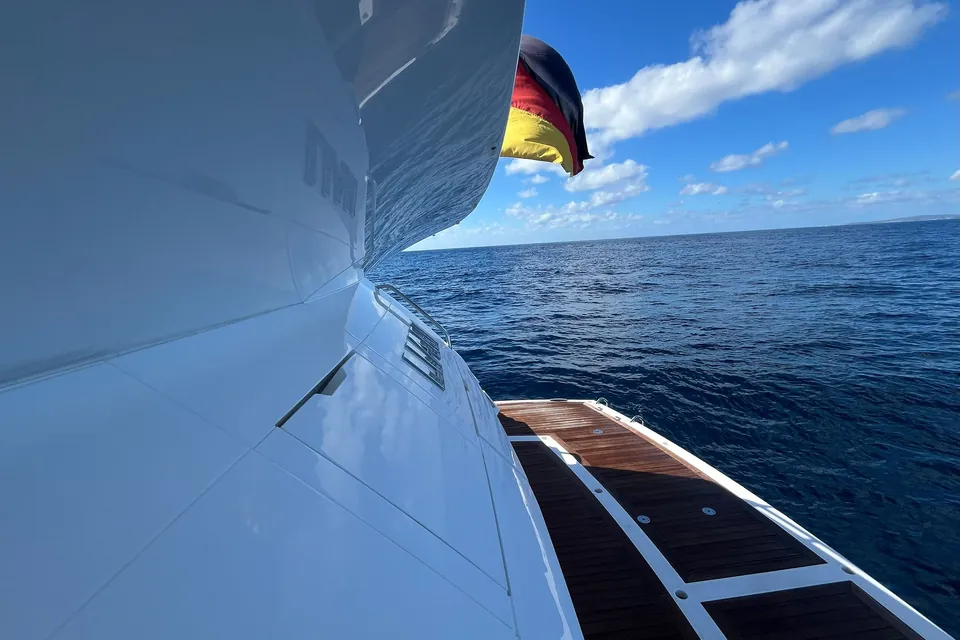 Liam, 2022 Sunseeker Predator 74 XPS, photo 4