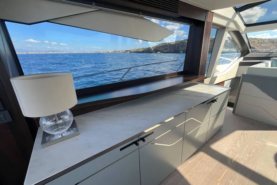Liam, 2022 Sunseeker Predator 74 XPS, photo 12