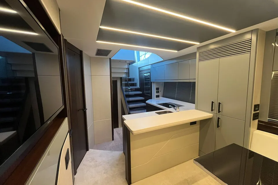 Liam, 2022 Sunseeker Predator 74 XPS, photo 20