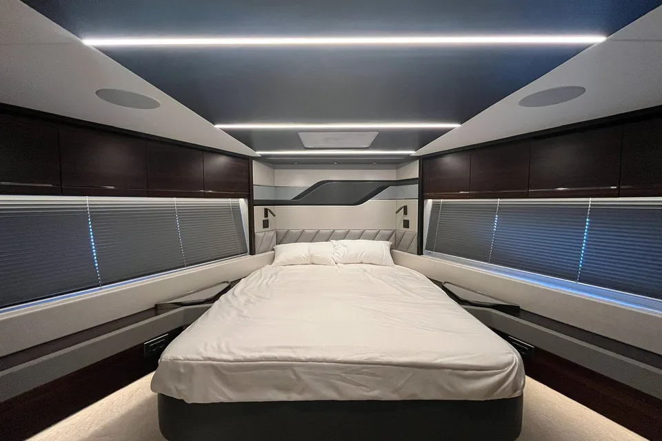 Liam, 2022 Sunseeker Predator 74 XPS, photo 26