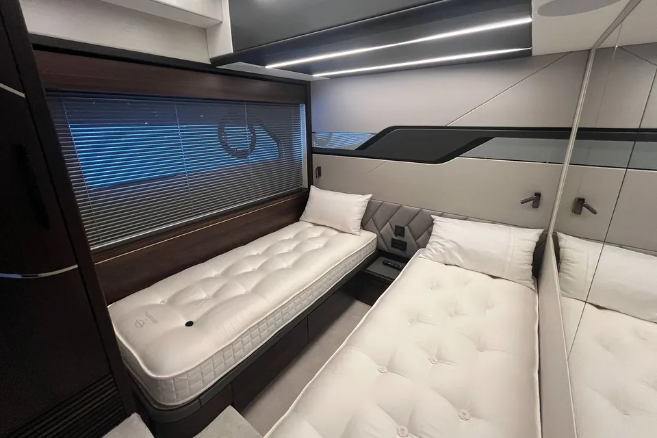 Liam, 2022 Sunseeker Predator 74 XPS, photo 29
