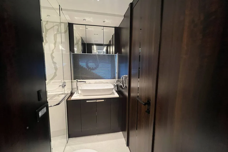 Liam, 2022 Sunseeker Predator 74 XPS, photo 30