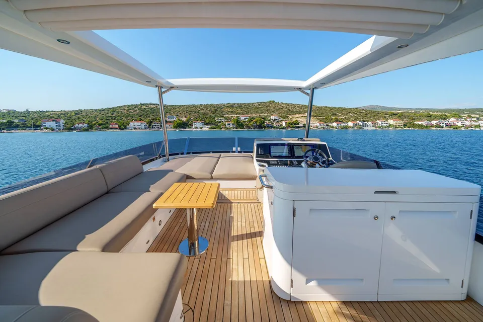 Odyssey, 2022 Sunseeker Manhattan 68 (Mk1), photo 11