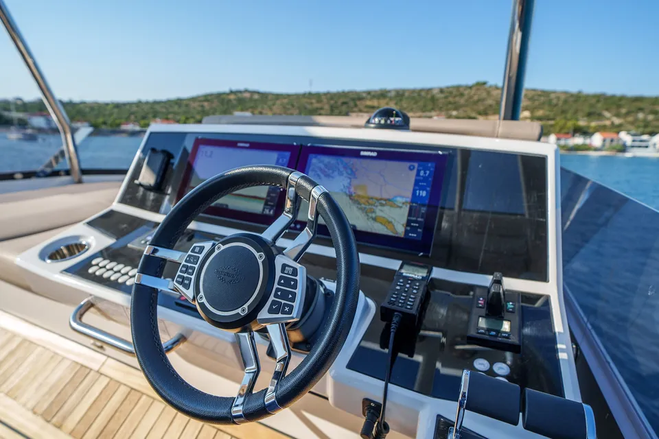Odyssey, 2022 Sunseeker Manhattan 68 (Mk1), photo 14