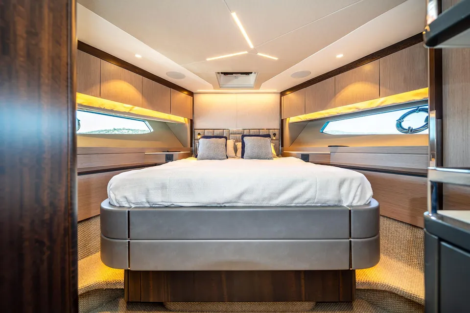 Odyssey, 2022 Sunseeker Manhattan 68 (Mk1), photo 40