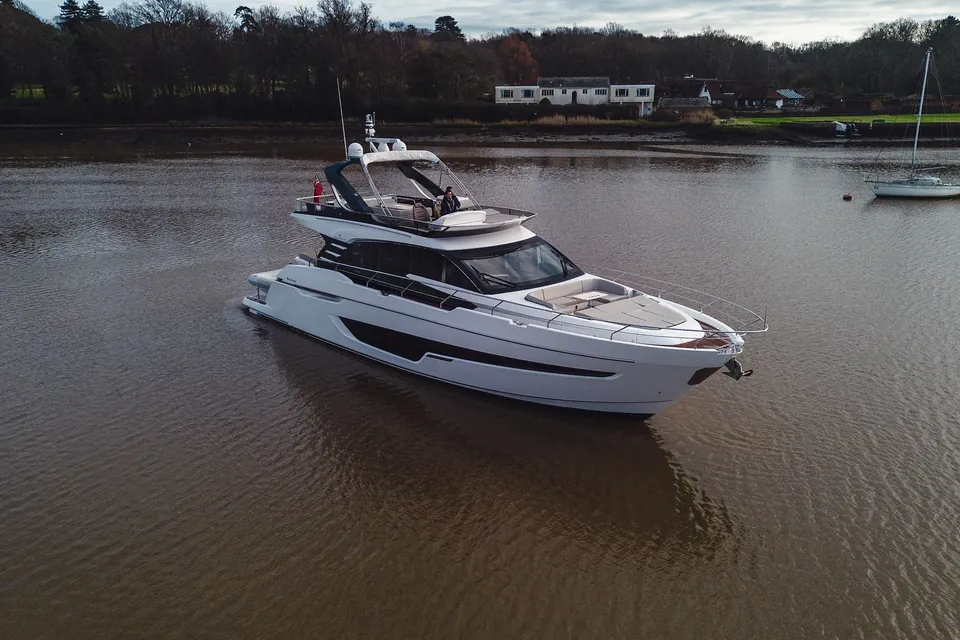 That's Life II, 2020 Fairline Squadron 68 (Mk2), photo 2