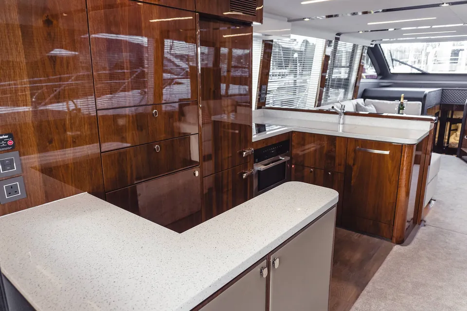 That's Life II, 2020 Fairline Squadron 68 (Mk2), photo 10