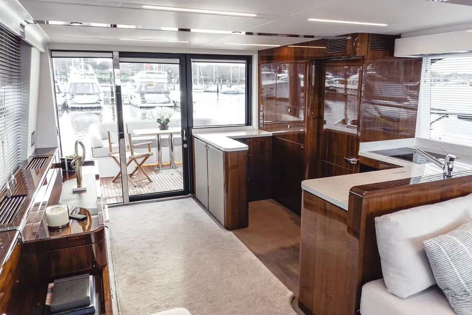 That's Life II, 2020 Fairline Squadron 68 (Mk2), photo 12