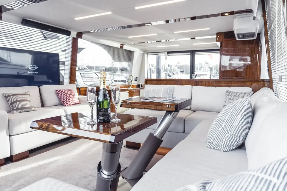 That's Life II, 2020 Fairline Squadron 68 (Mk2), photo 15