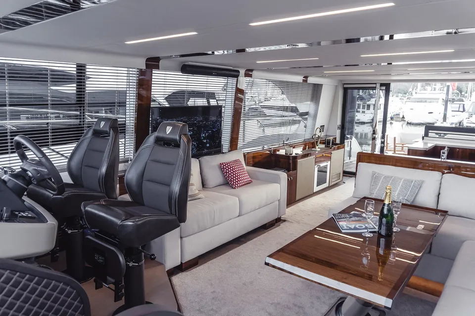 That's Life II, 2020 Fairline Squadron 68 (Mk2), photo 17