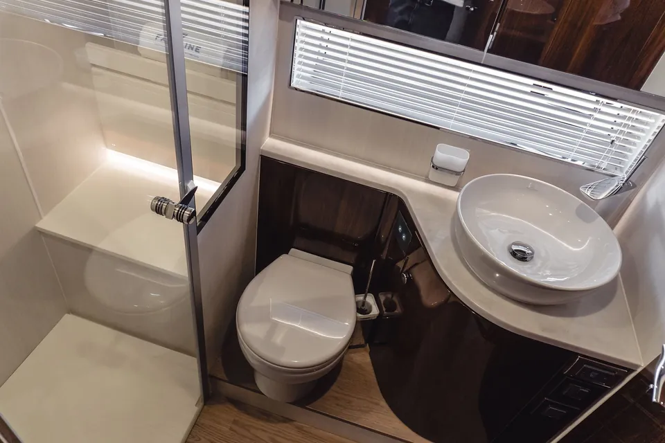 That's Life II, 2020 Fairline Squadron 68 (Mk2), photo 25