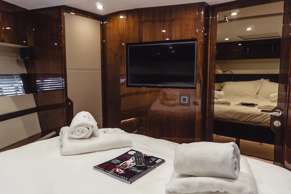 That's Life II, 2020 Fairline Squadron 68 (Mk2), photo 26