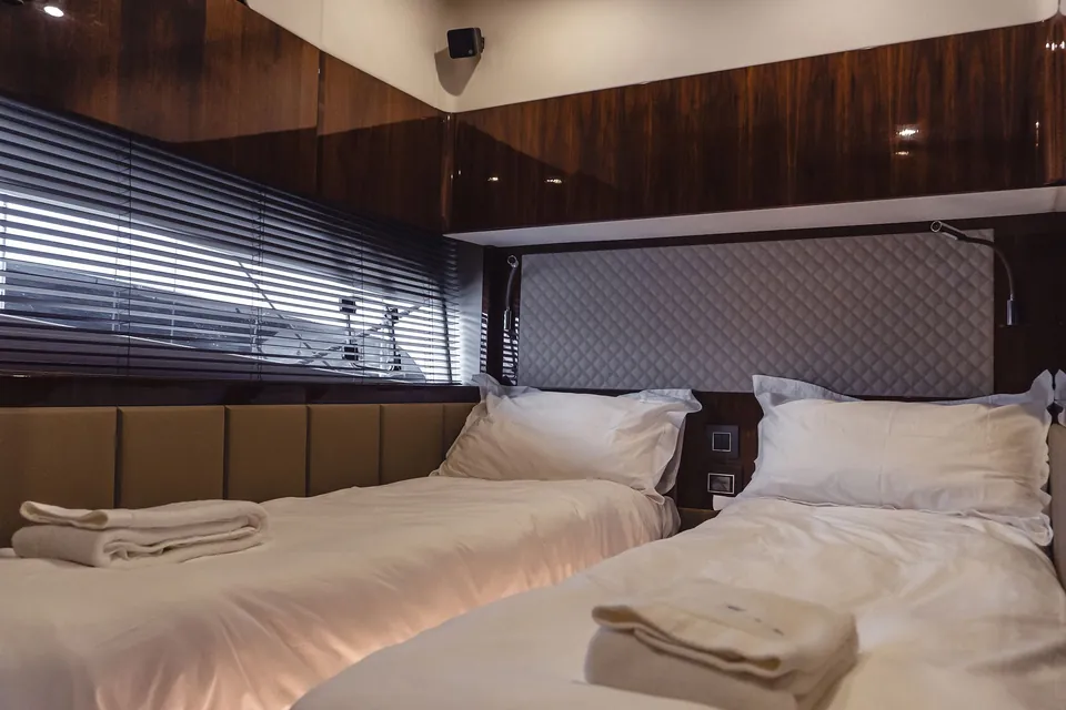 That's Life II, 2020 Fairline Squadron 68 (Mk2), photo 27