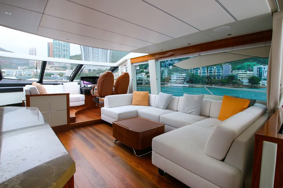 V, 2019 Sunseeker Predator 74, photo 10