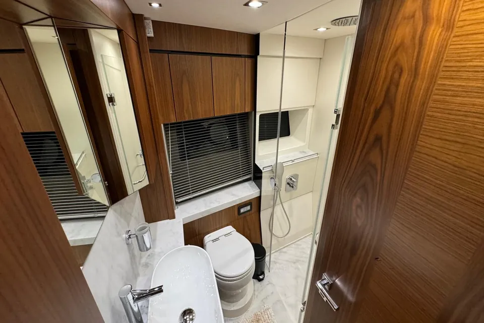 Serilla, 2019 Sunseeker Manhattan 66, photo 21