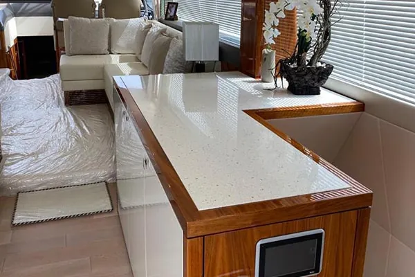 Only for Show, 2018 Sunseeker Manhattan 66, photo 3