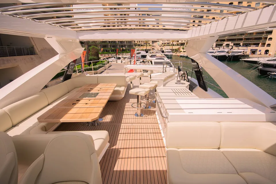 Aino A, 2016 Sunseeker 86 Yacht, photo 8