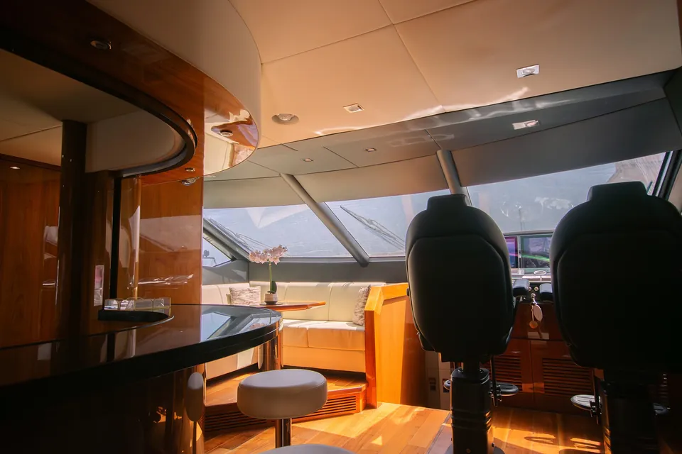 Aino A, 2016 Sunseeker 86 Yacht, photo 19