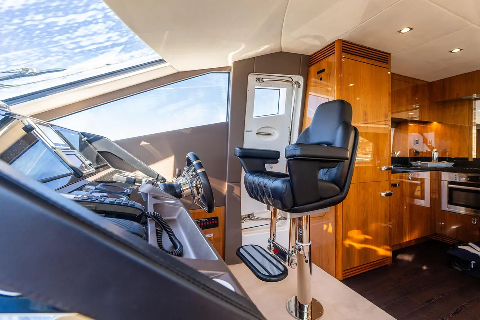 Lady Maria, 2015 Sunseeker Manhattan 65, photo 29