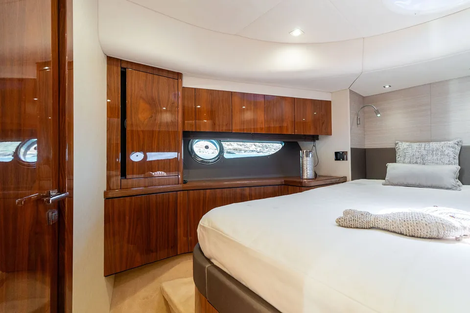 Lady Maria, 2015 Sunseeker Manhattan 65, photo 37